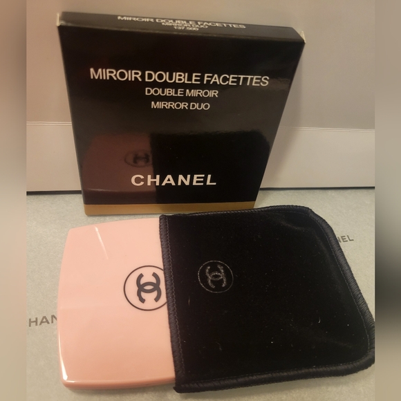 Chanel Dual Sided Compact Mirror, NEW Gift Wrapped, Chanel Tissue Paper... - Picture 4 of 5